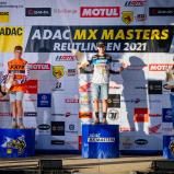 Meisterschaftswertung beim ADAC MX Junior Cup v.l.n.r.: Noel Zanocz ( Ungarn / Husqvarna / KTM Sarholz Racing Team ), Vitezslav Marek ( Tschechien / KTM ) und Gyan Doensen ( Niederlande / KTM )